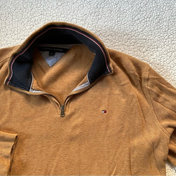 Tommy Hilfiger  Quarter- zip Sweater - Picture 4 of 7